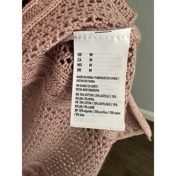 NWT Lot X 2 Lightweight Eyelet Sweaters Sz Med American Eagle Banana Republic - Picture 8 of 14